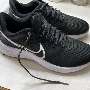 Nike Women’s size 8.5